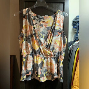 Loft Outlet wrap tank - Floral - NWT